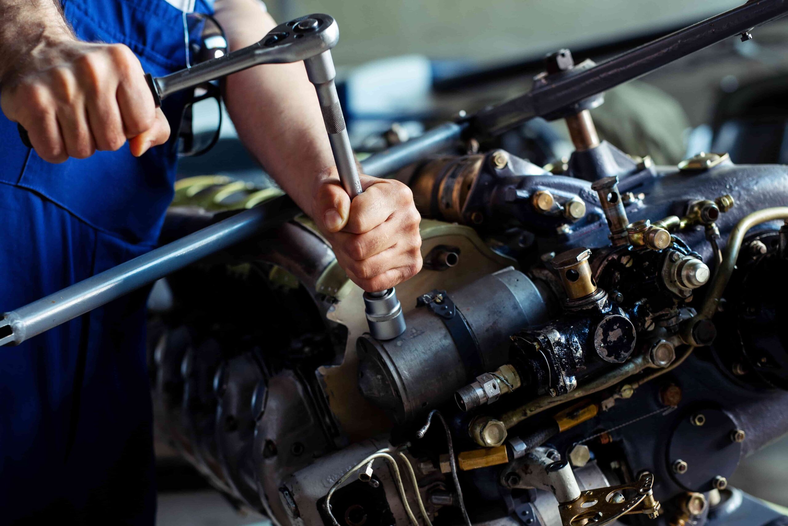 How Engine Component Repair Helps Reduce Aircraft Downtime